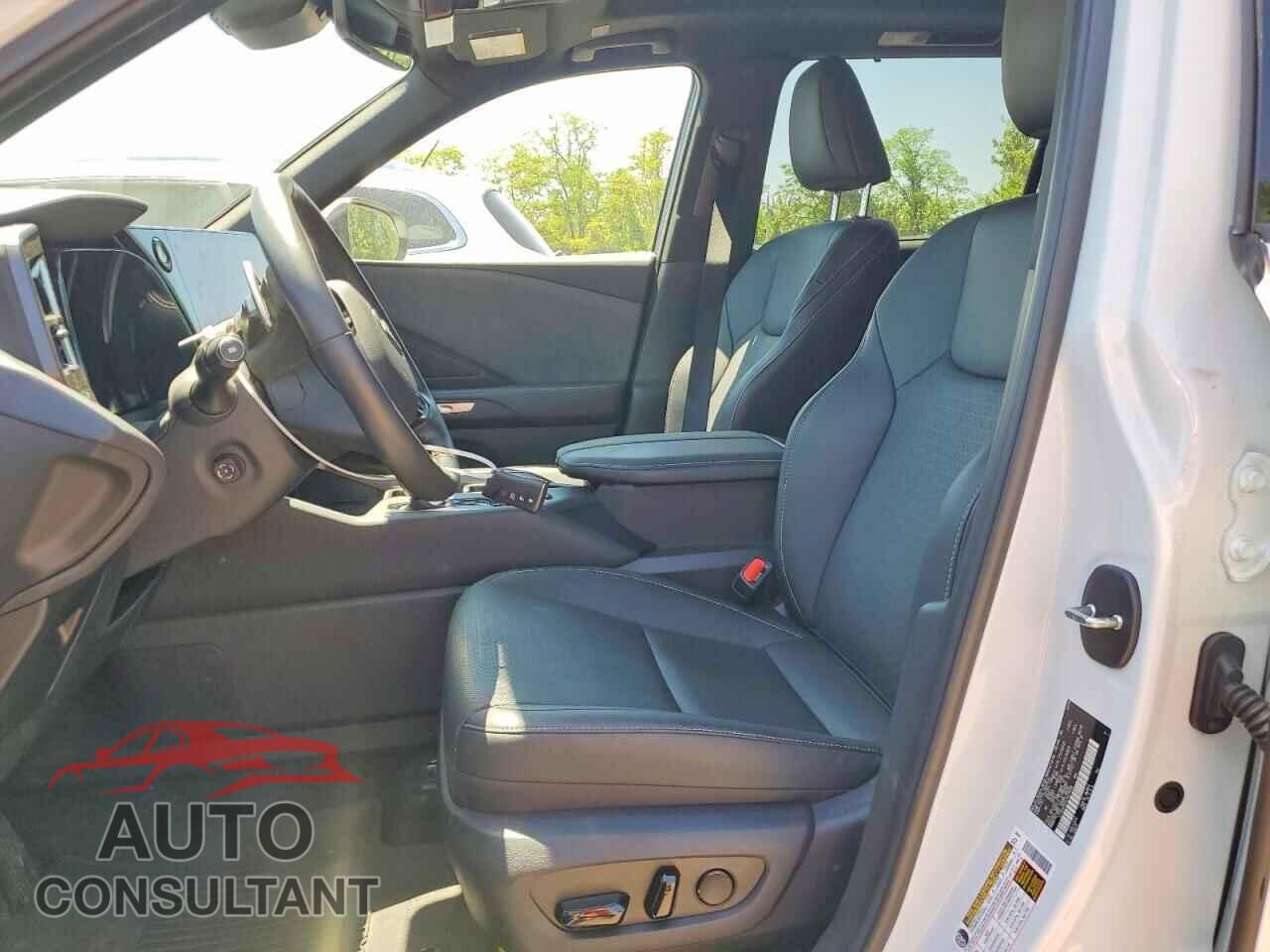 LEXUS UNKNOWN 2025 - 5TDAAAB65SS028899