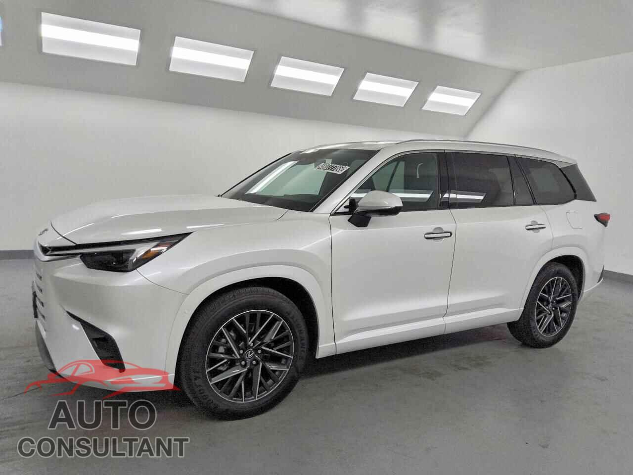 LEXUS UNKNOWN 2025 - 5TDAAAA6XSS017284