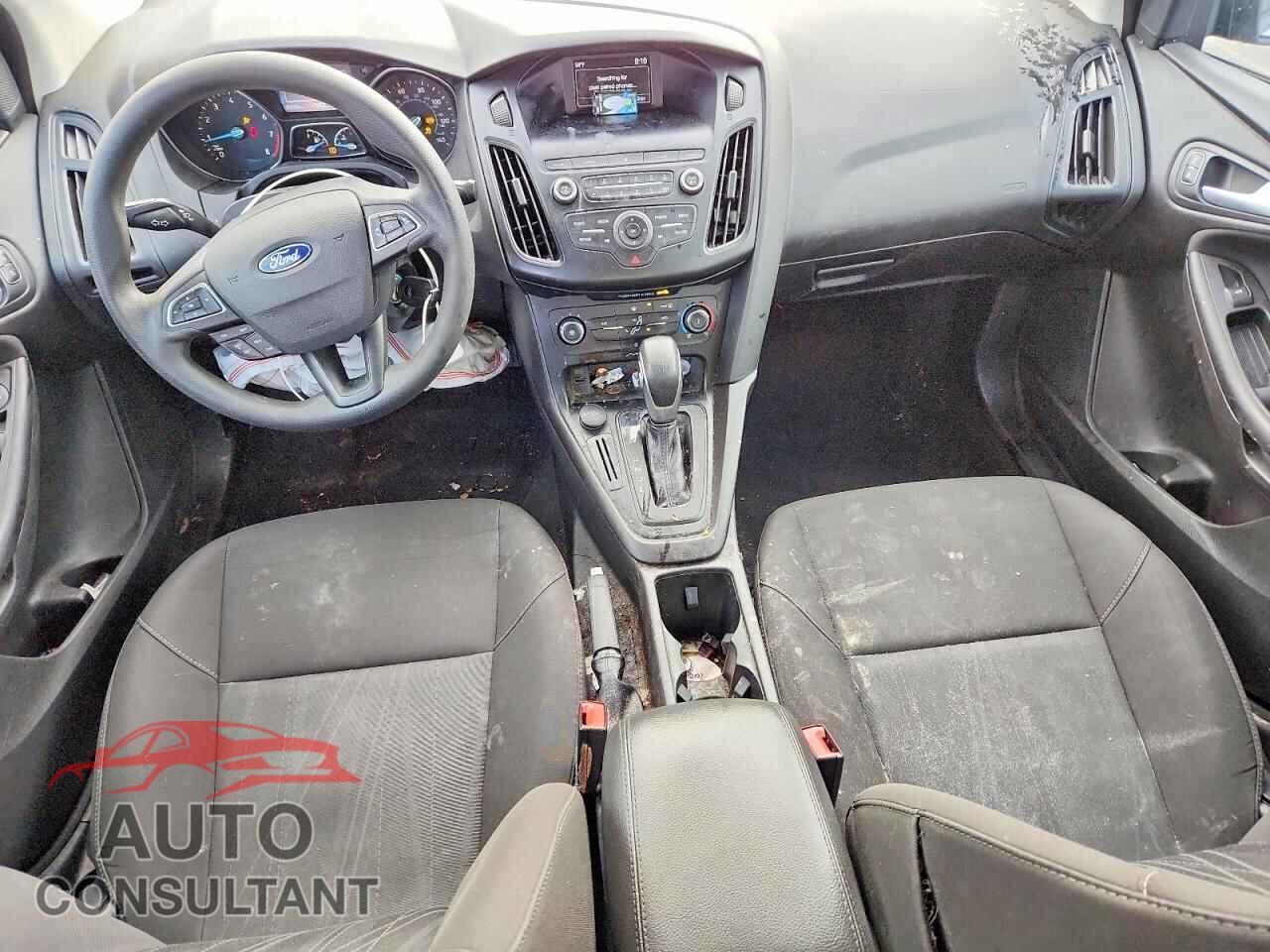 FORD FOCUS 2018 - 1FADP3F20JL327432
