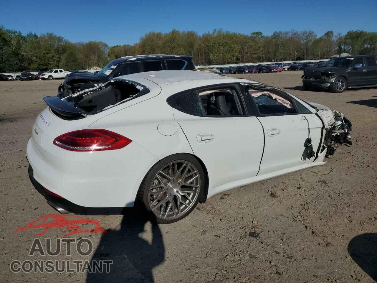 PORSCHE PANAMERA 2014 - WP0AA2A72EL012827