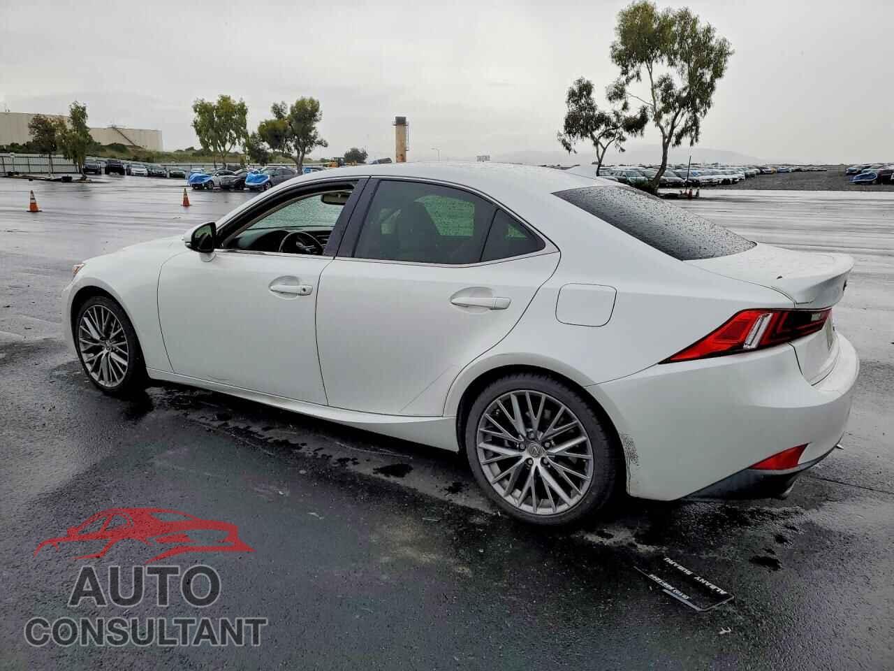 LEXUS IS 2015 - JTHBF1D22F5079013