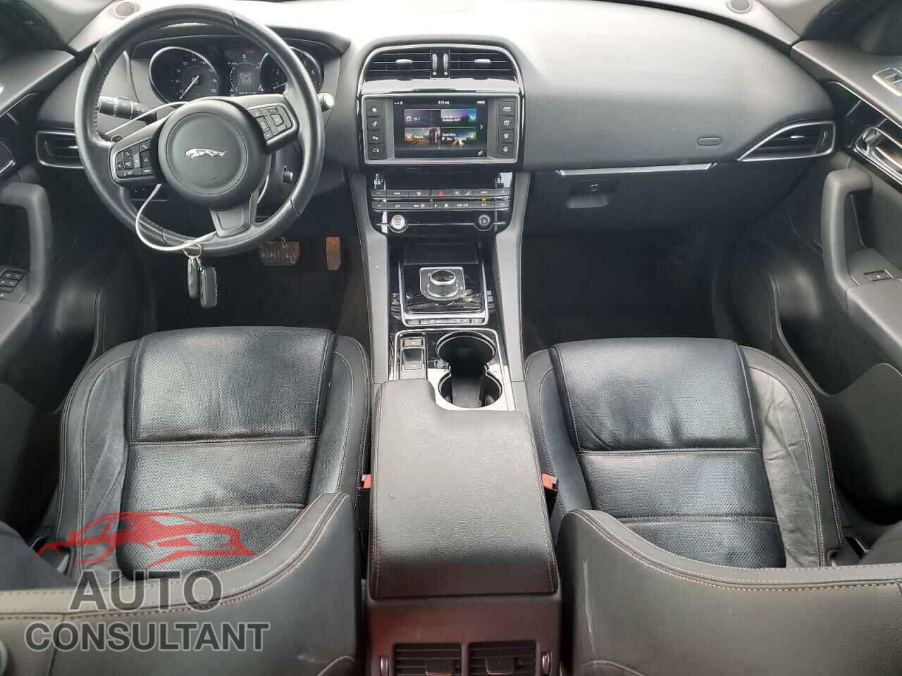 JAGUAR F-PACE 2017 - SADCK2BV9HA892156
