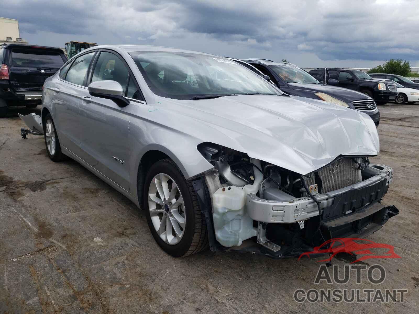 FORD FUSION 2019 - 3FA6P0LU1KR241997
