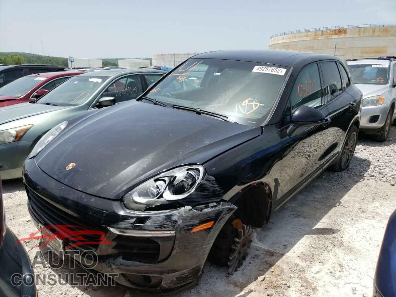 PORSCHE CAYENNE 2018 - WP1AA2A20JKA00954