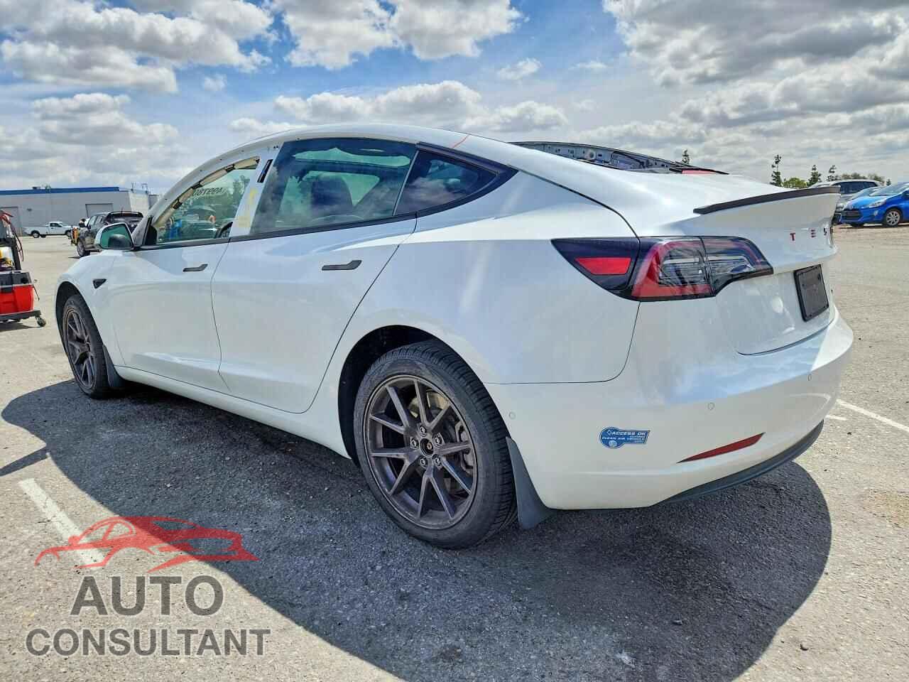 TESLA MODEL 3 2021 - 5YJ3E1EA5MF940338