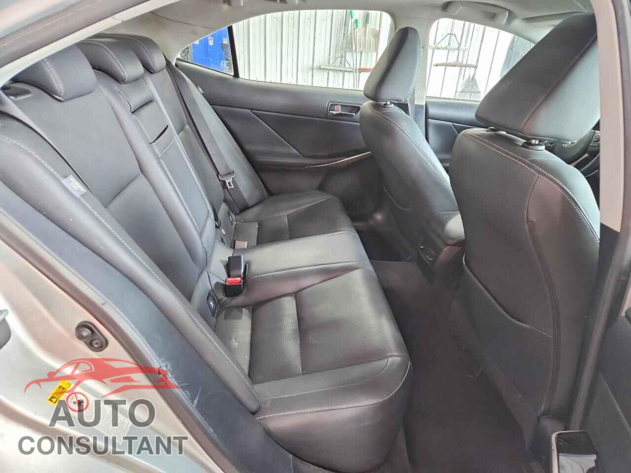 LEXUS IS 2015 - JTHCF1D22F5016207