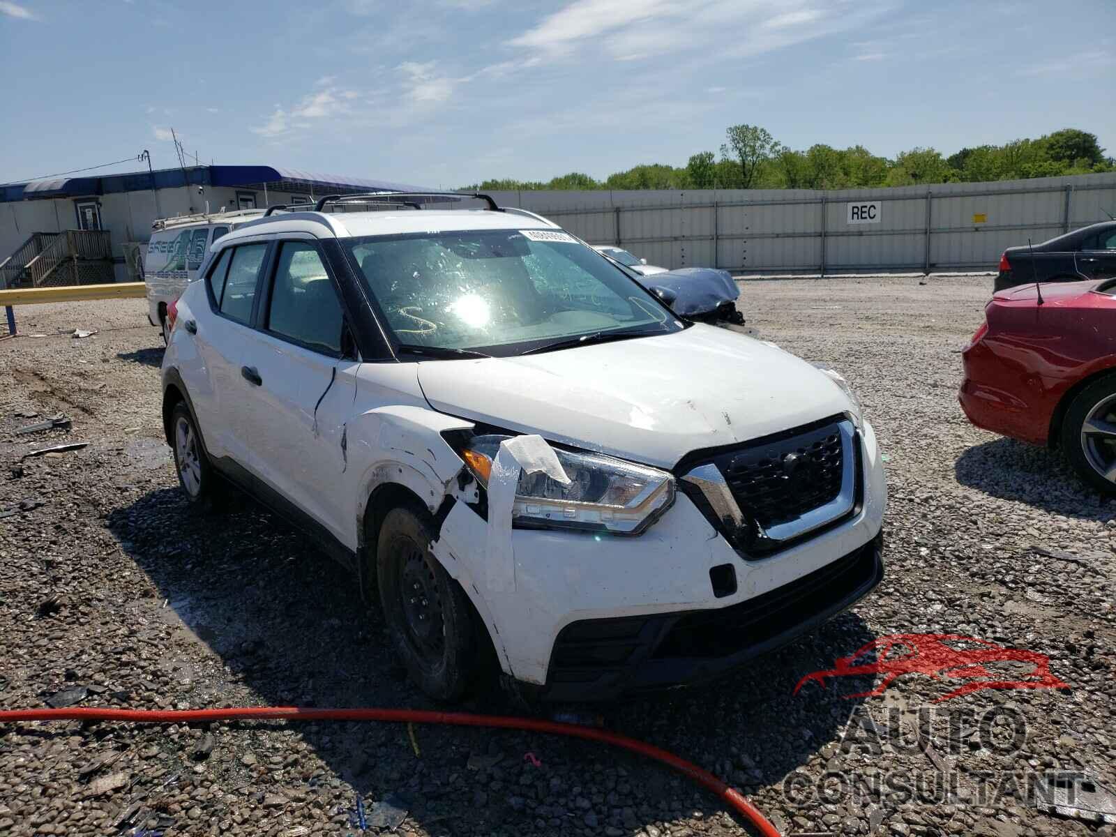 NISSAN KICKS 2018 - 3N1CP5CU5JL506063