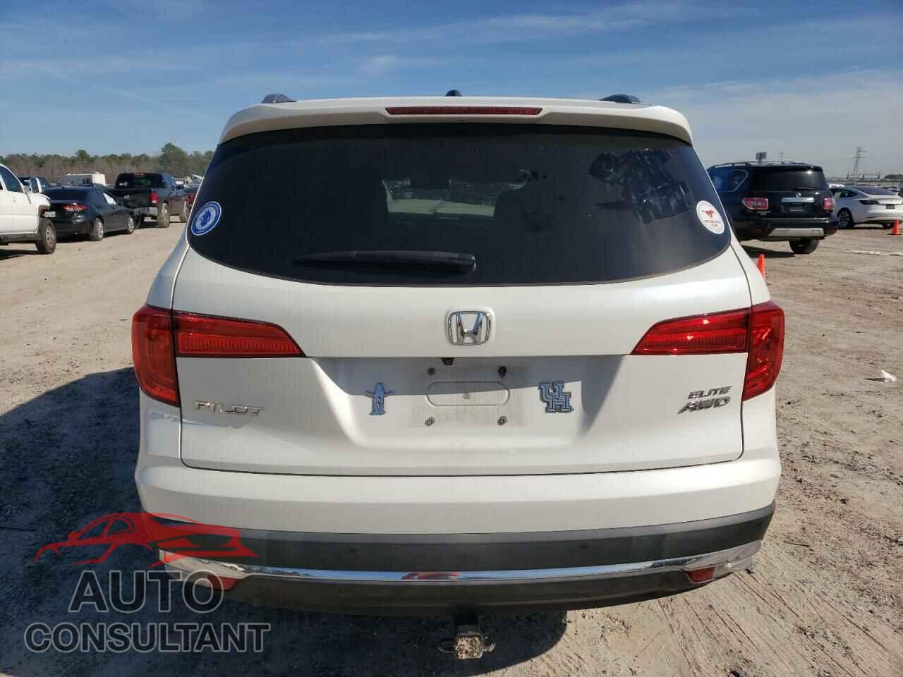 HONDA PILOT 2017 - 5FNYF6H0XHB096144