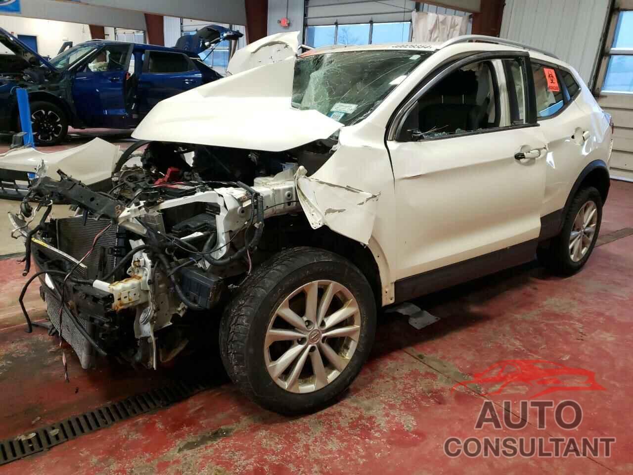 NISSAN ROGUE 2017 - JN1BJ1CR2HW124093