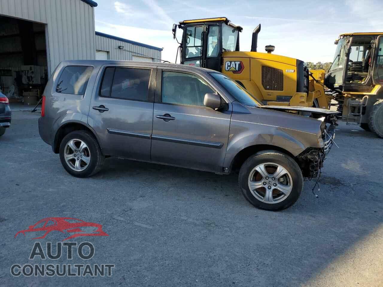HONDA PILOT 2015 - 5FNYF3H48FB007525