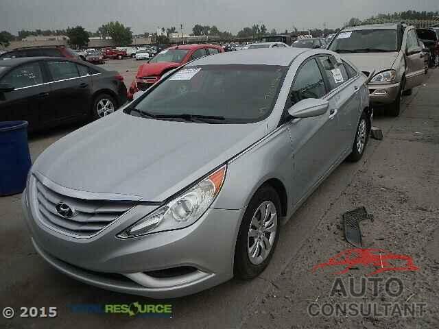 HYUNDAI SONATA 2012 - KMHEC4A48CA023073