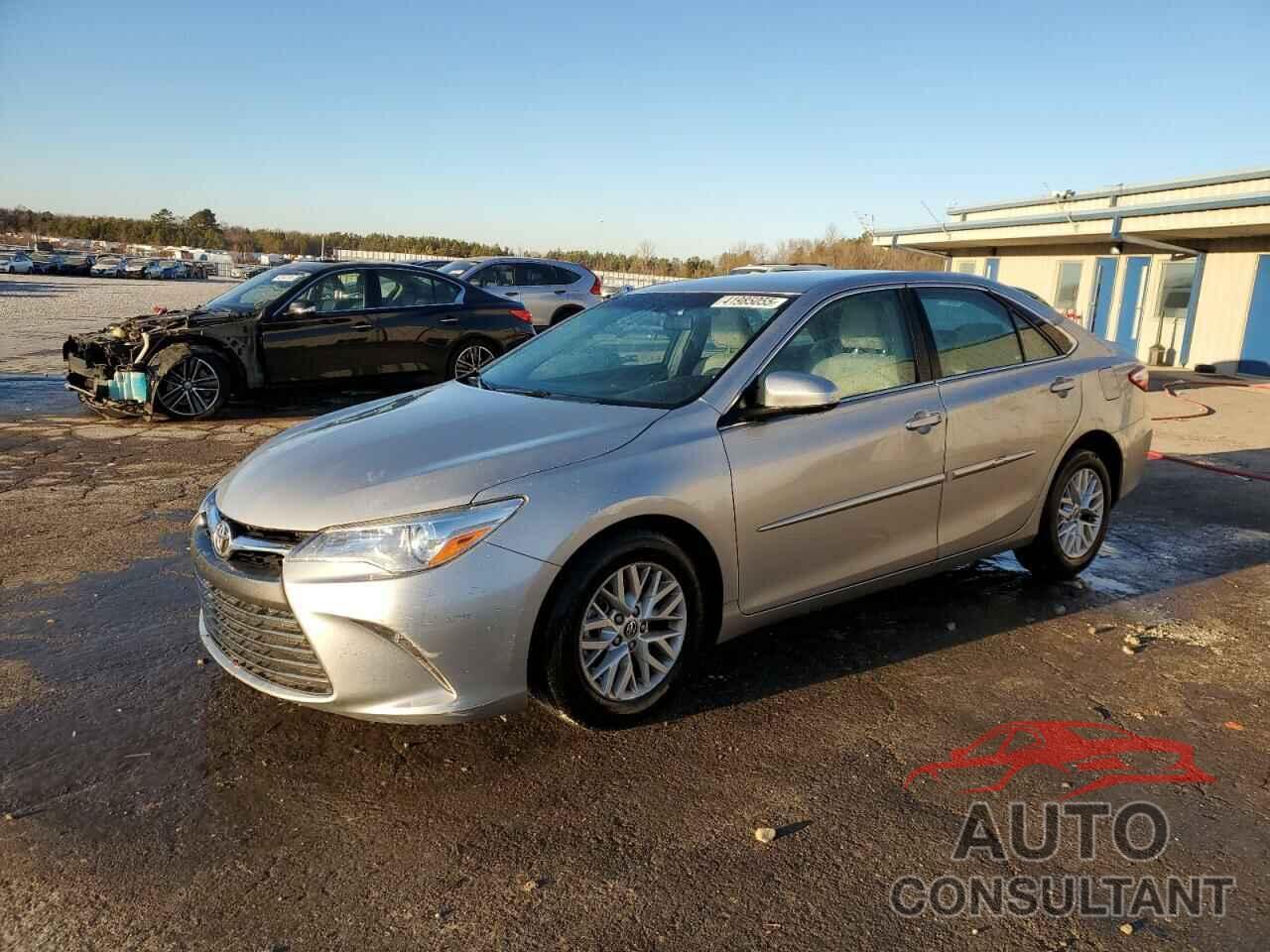 TOYOTA CAMRY 2016 - 4T4BF1FK3GR549427
