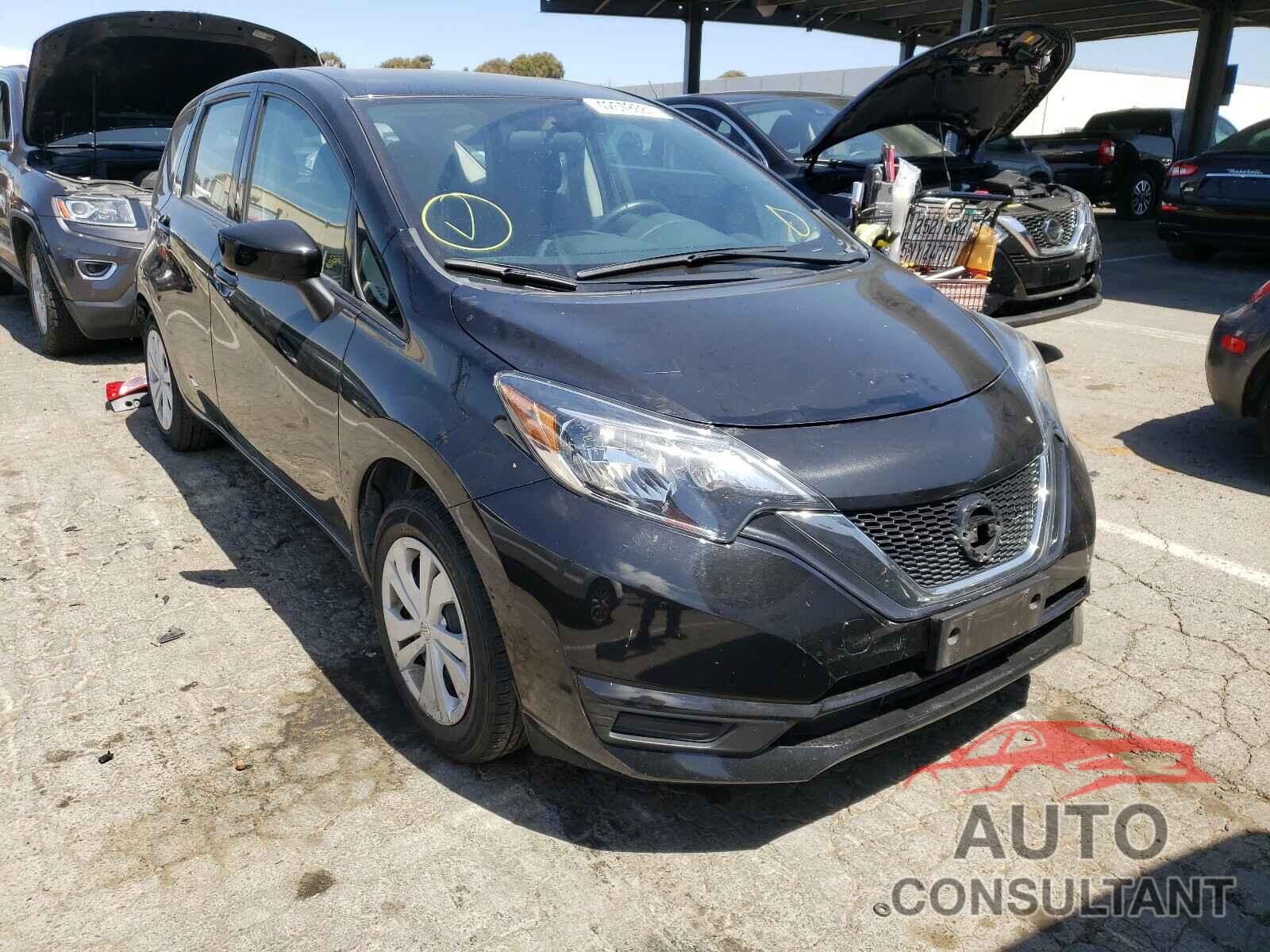 NISSAN VERSA 2018 - 3N1CE2CP0JL368561