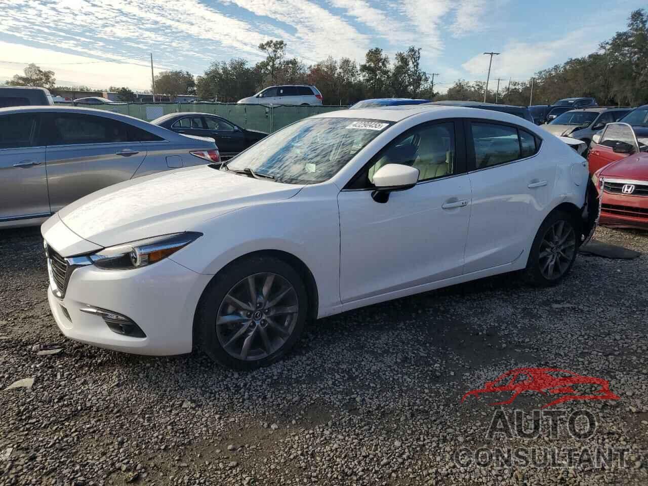 MAZDA 3 2018 - 3MZBN1W35JM180718