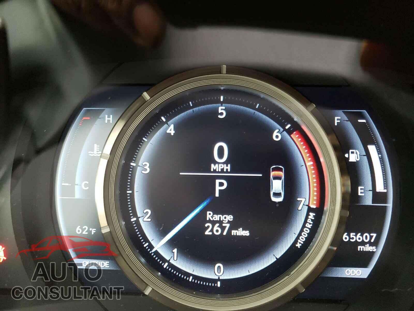 LEXUS IS 2016 - JTHBA1D21G5028280