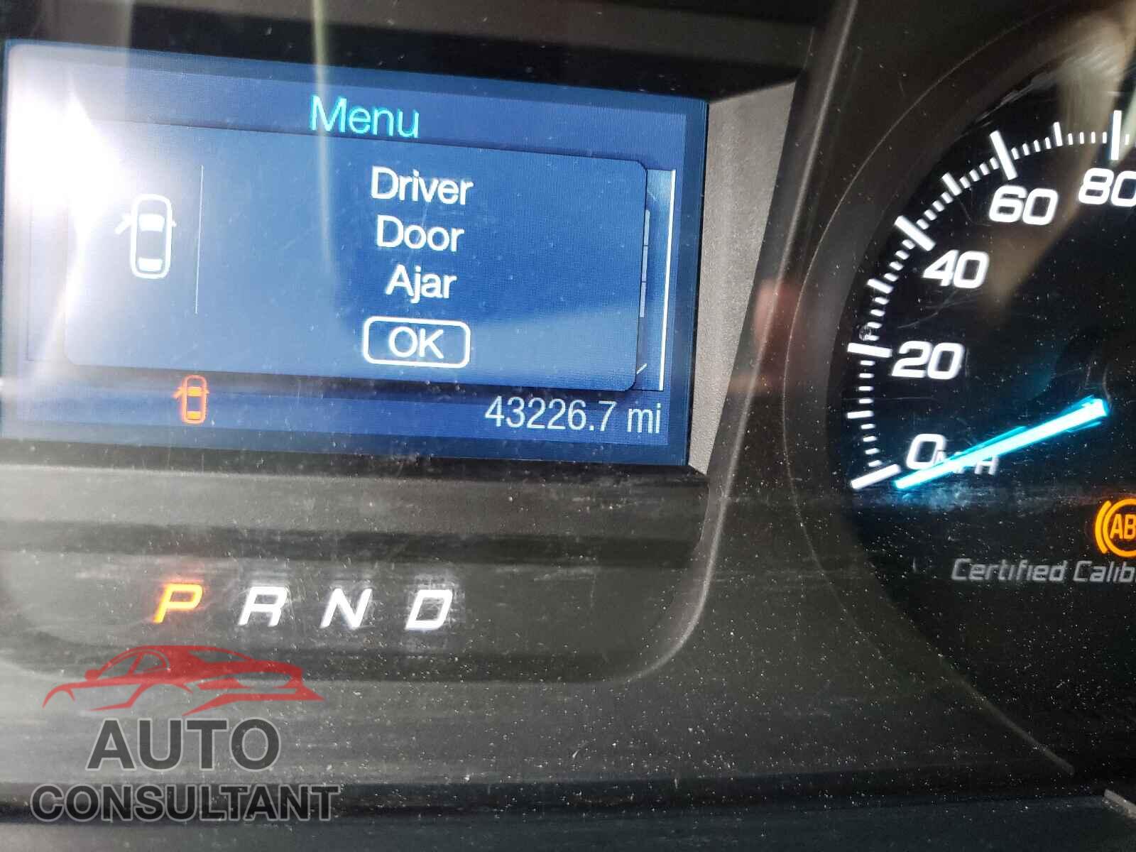 FORD TAURUS 2017 - 1FAHP2MK9HG105652