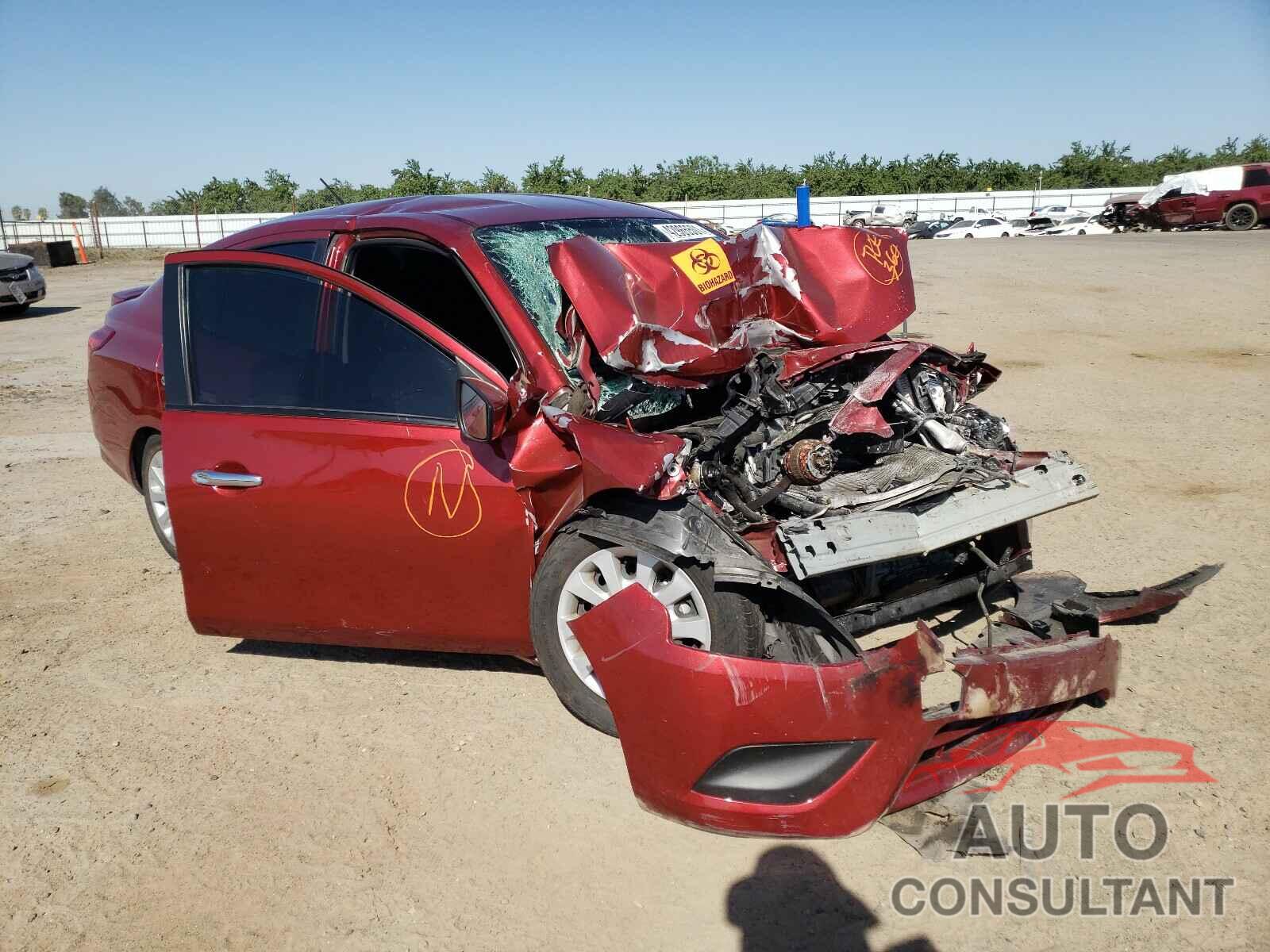 NISSAN VERSA 2019 - 3N1CN7APXKL840041