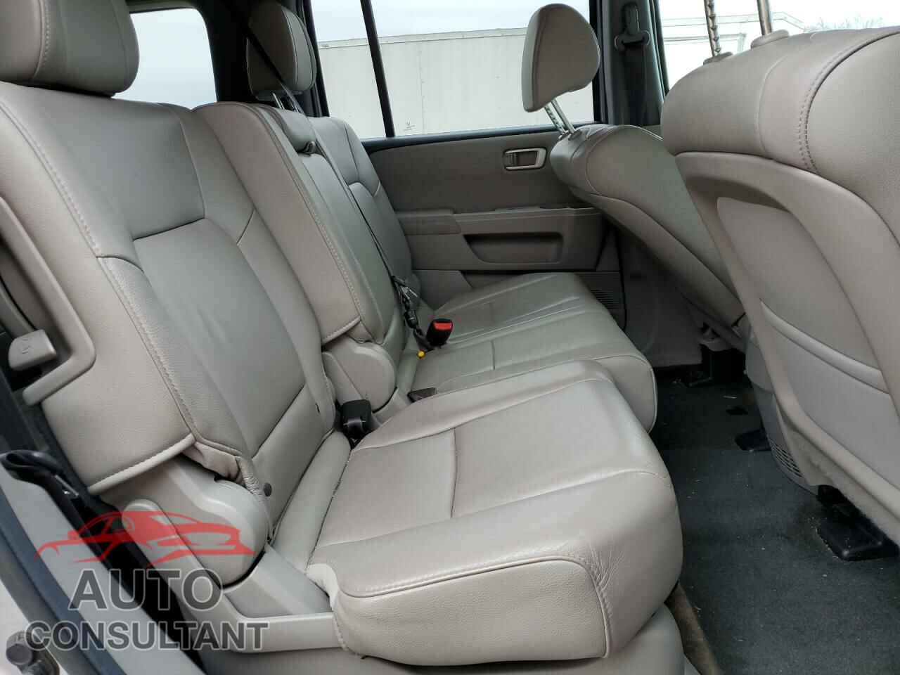HONDA PILOT 2014 - 5FNYF3H58EB004714