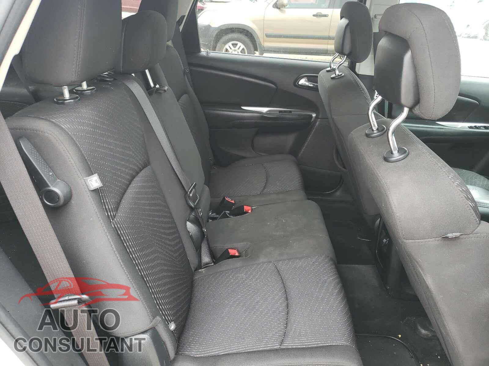 DODGE JOURNEY 2017 - 3C4PDCGG3HT613980