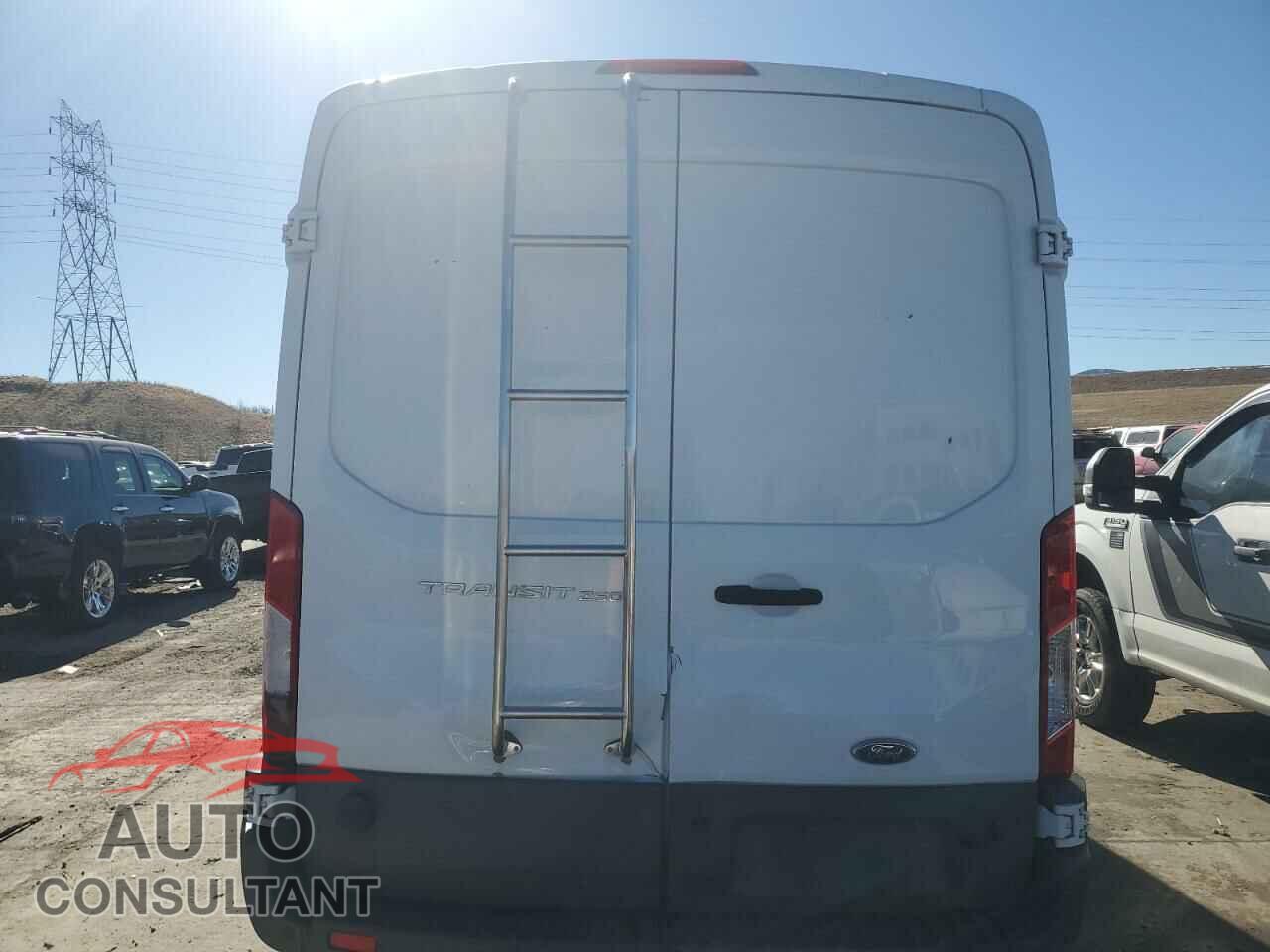 FORD TRANSIT 2017 - 1FTYR2CM2HKB46662