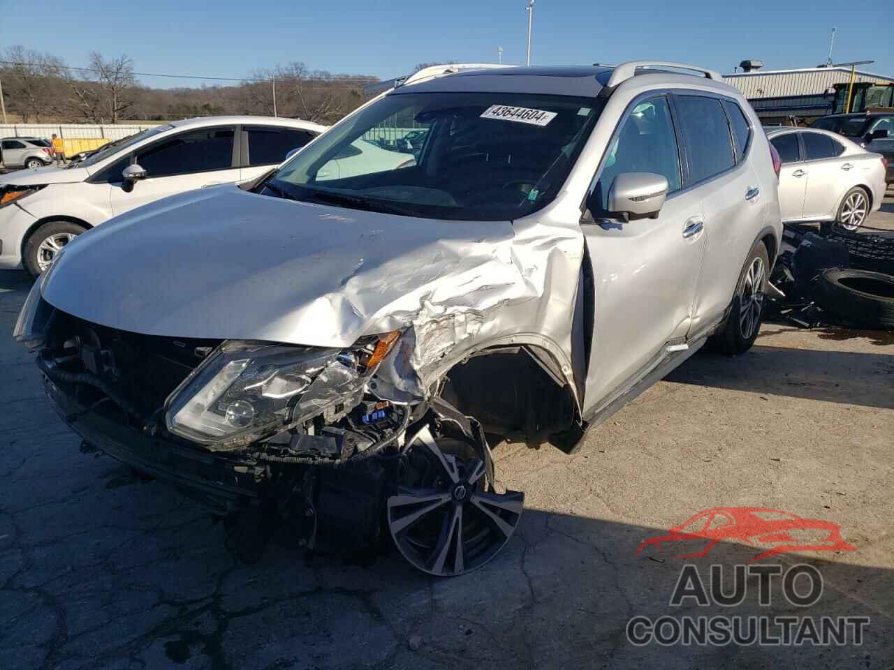 NISSAN ROGUE 2017 - 5N1AT2MT1HC818239