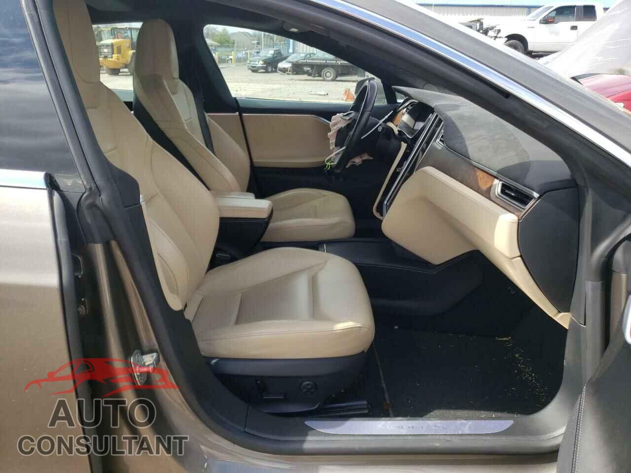 TESLA MODEL S 2016 - 5YJSA1E25GF142457