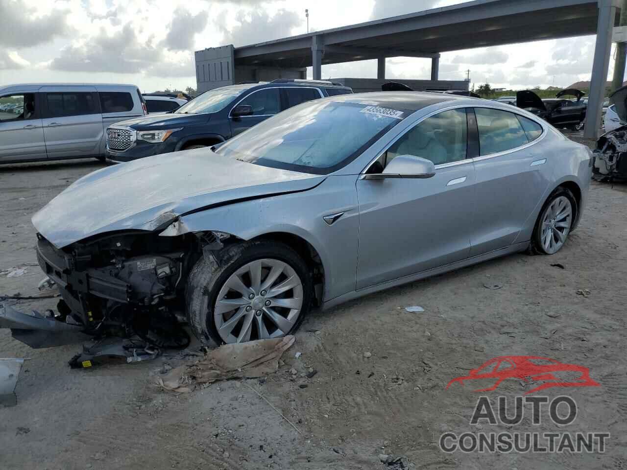 TESLA MODEL S 2018 - 5YJSA1E28JF262521