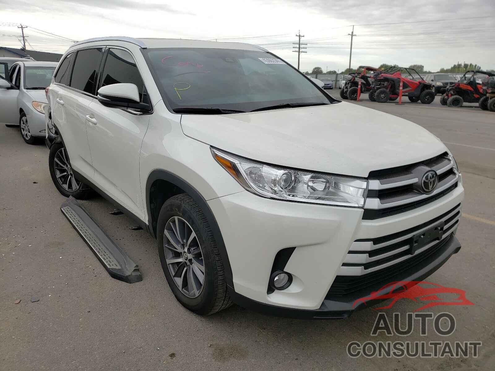 TOYOTA HIGHLANDER 2019 - 5TDKZRFH1KS558018