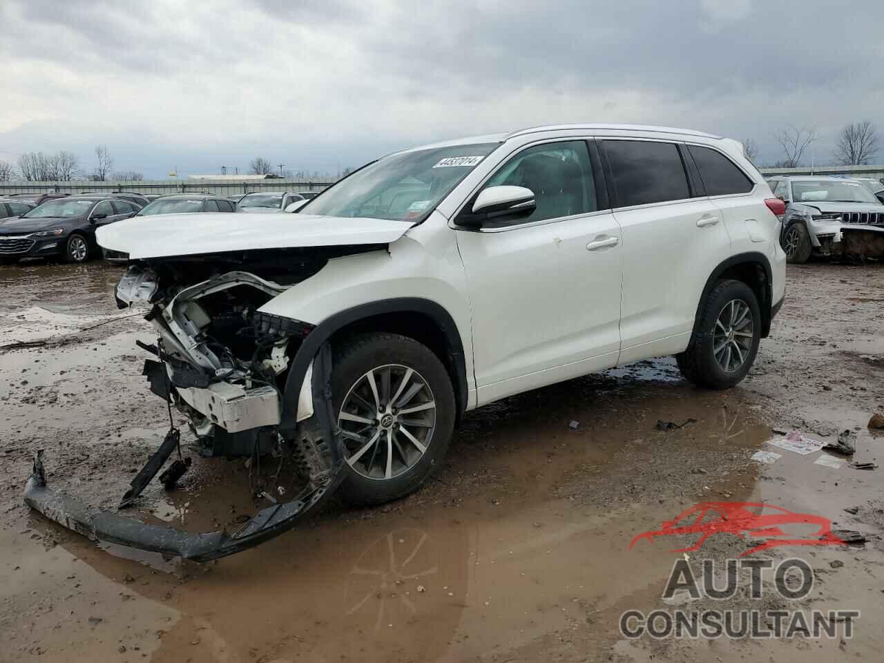 TOYOTA HIGHLANDER 2018 - 5TDJZRFH4JS866326