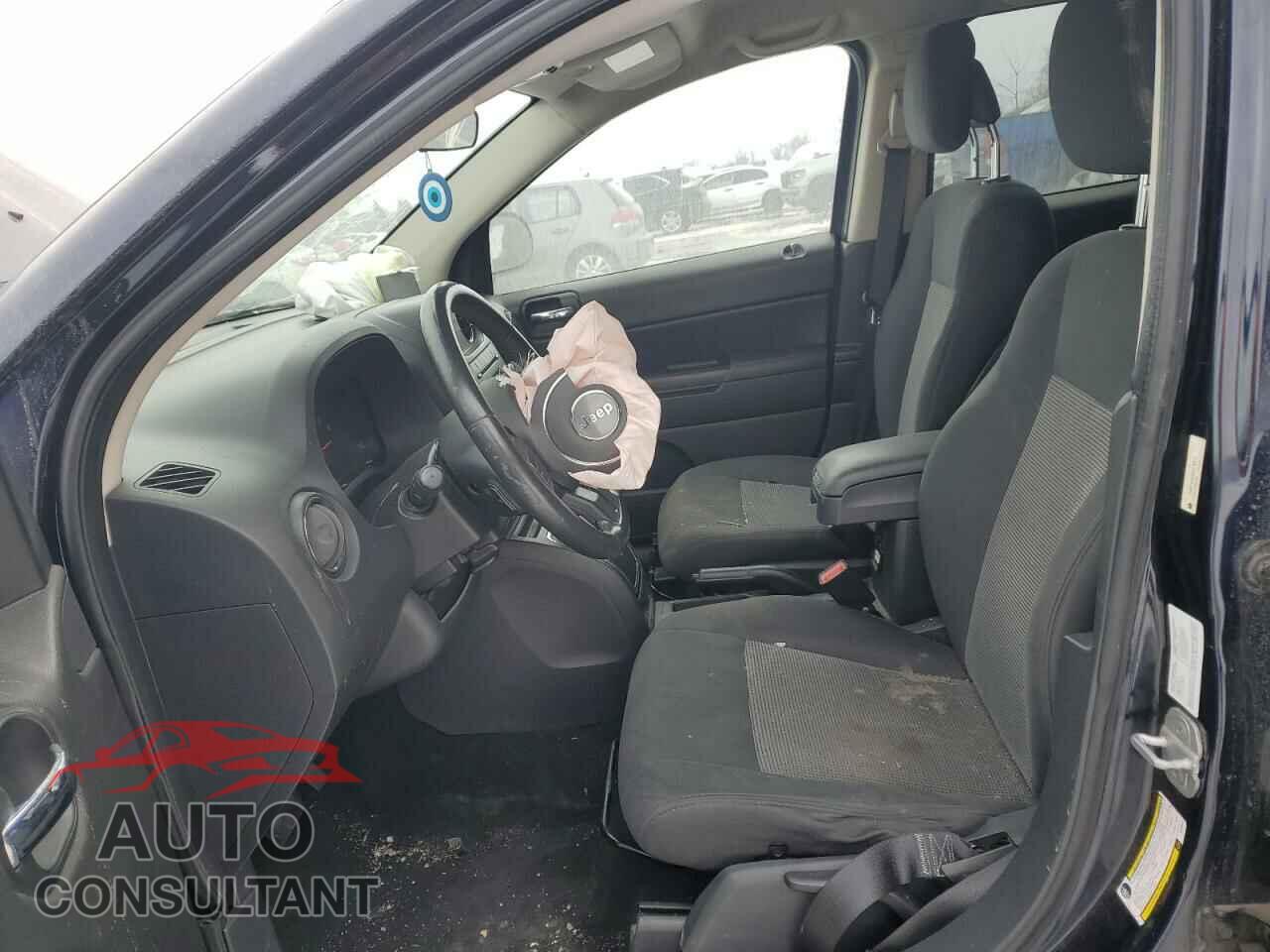 JEEP COMPASS 2011 - 1J4NF4FB8BD136015