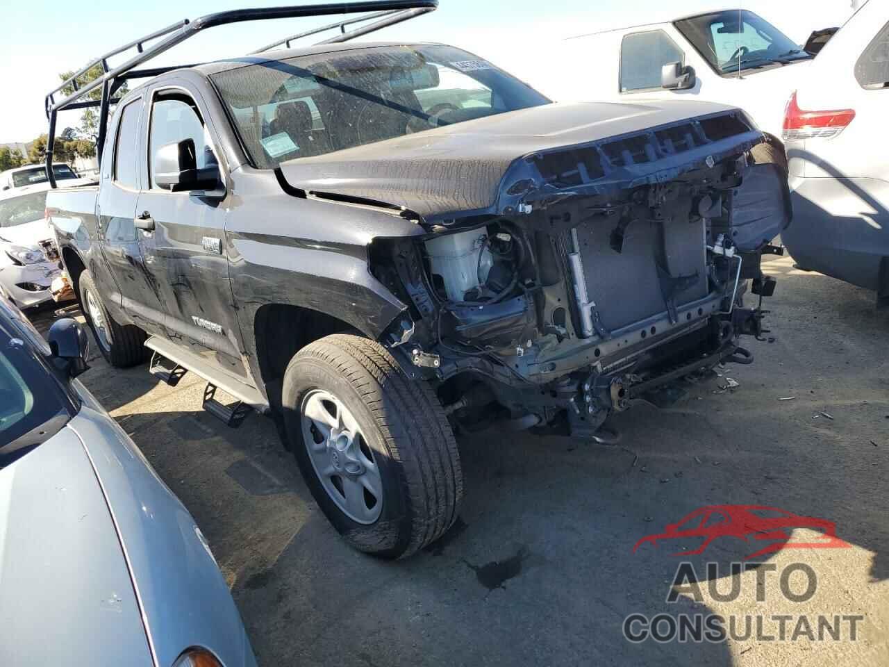 TOYOTA TUNDRA 2020 - 5TFUY5F18LX923619