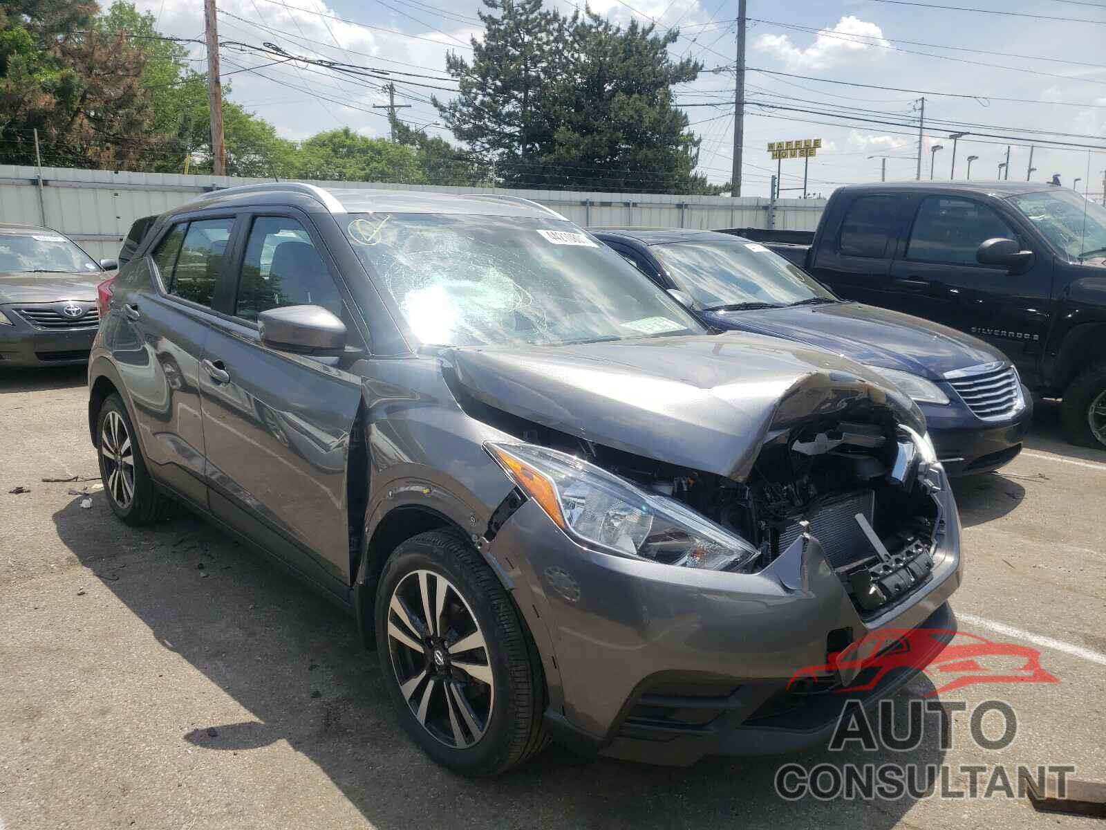 NISSAN KICKS 2019 - 3N1CP5CU8KL558997