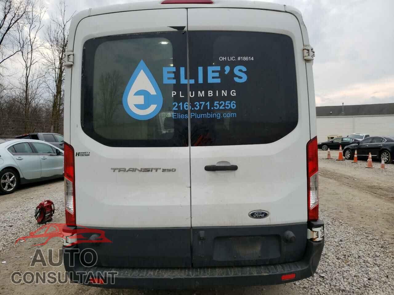 FORD TRANSIT 2017 - 1FTYR2CM8HKA11282