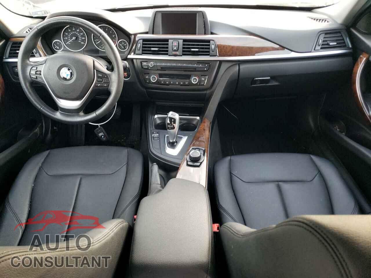 BMW 3 SERIES 2015 - WBA3B3G55FNT18408