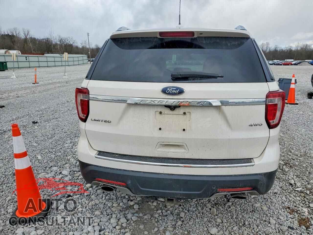 FORD EXPLORER 2018 - 1FM5K8F84JGB00327