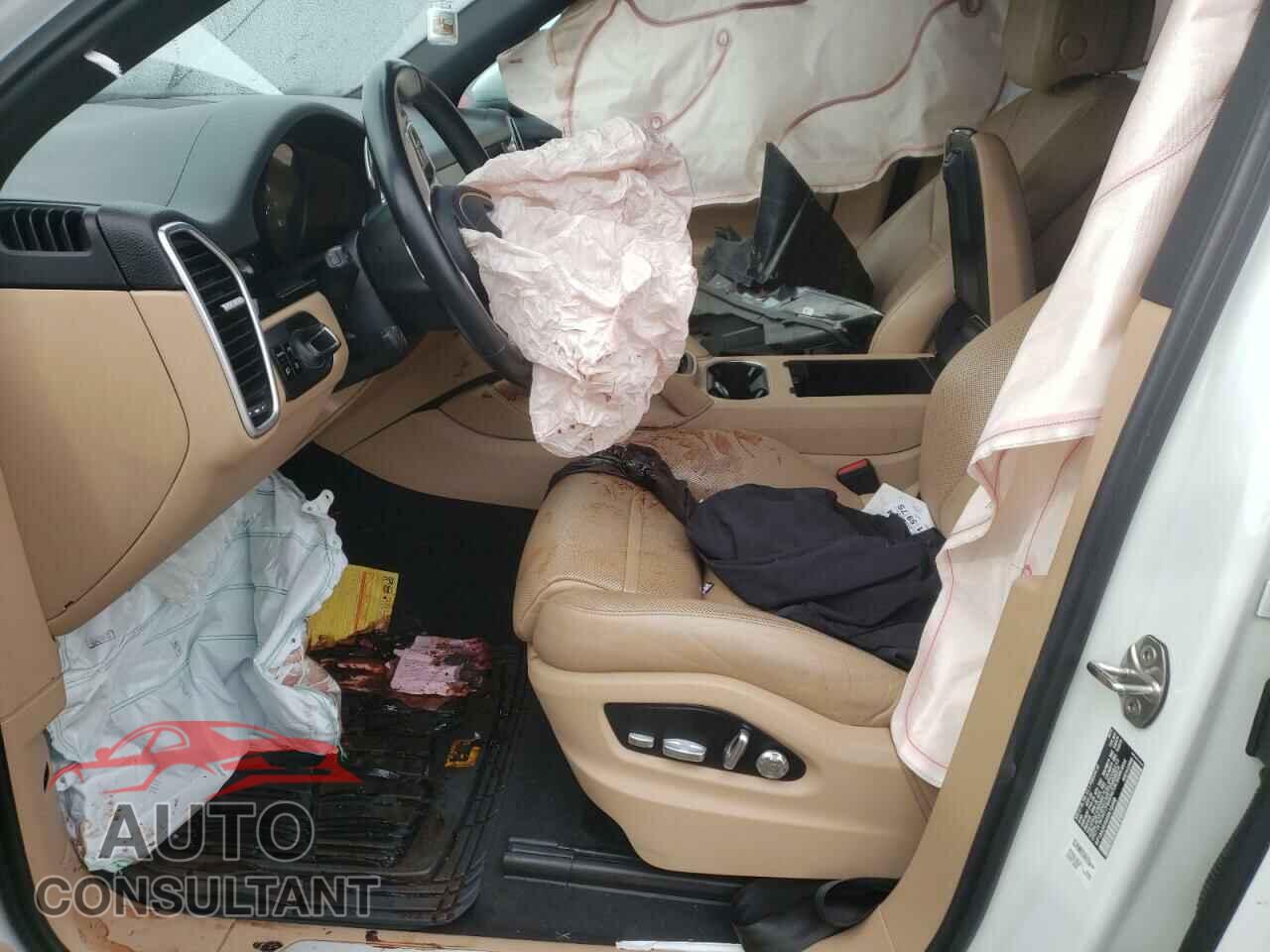 PORSCHE CAYENNE 2019 - WP1AA2AY6KDA15498