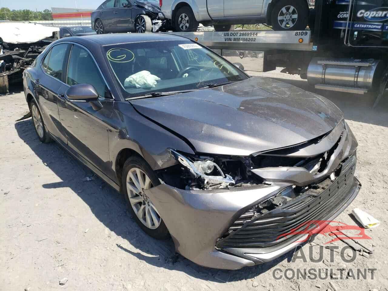 TOYOTA CAMRY 2018 - 4T1B11HK3JU571733