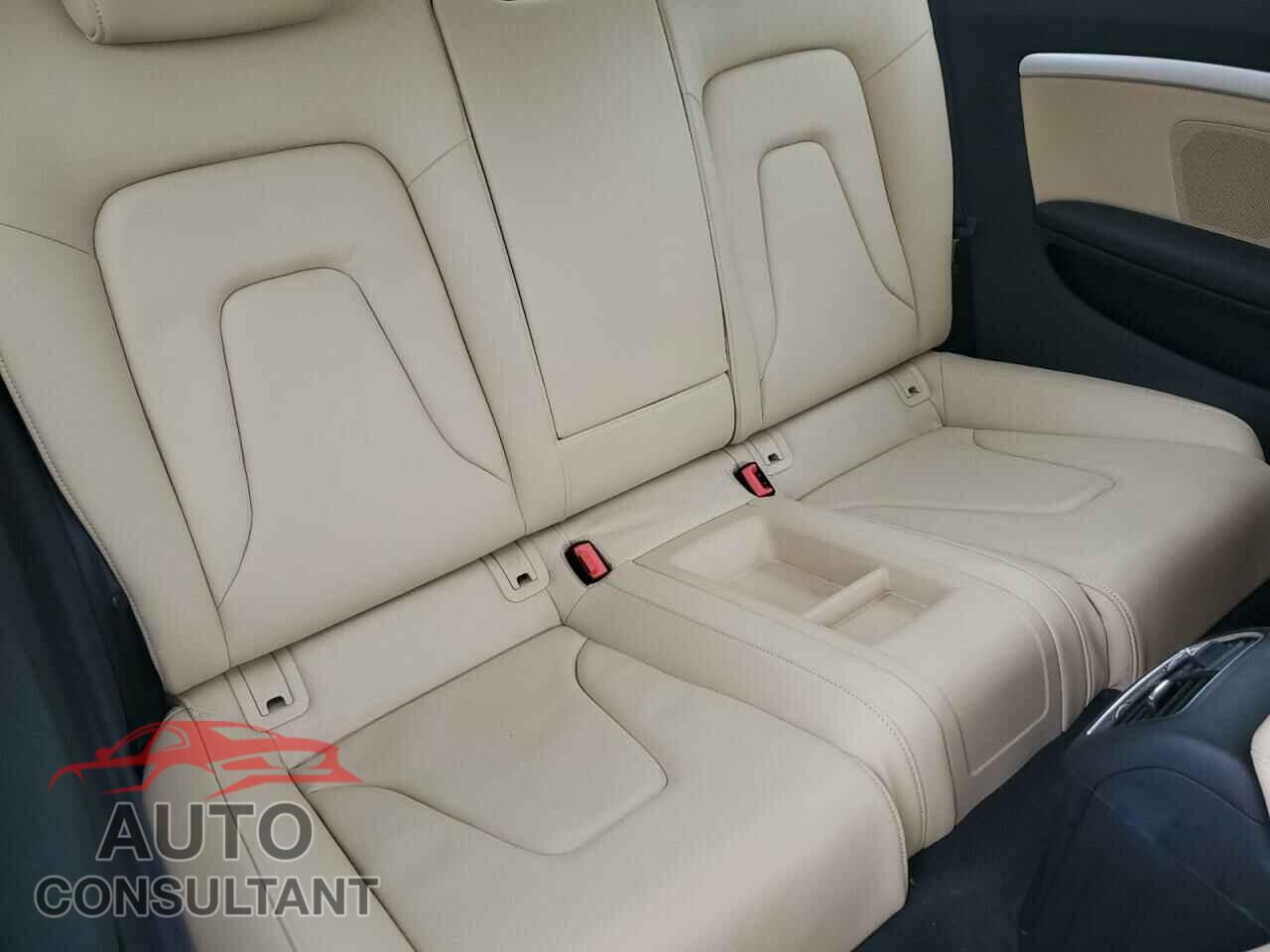 AUDI A5 2013 - WAULFAFR4DA016545