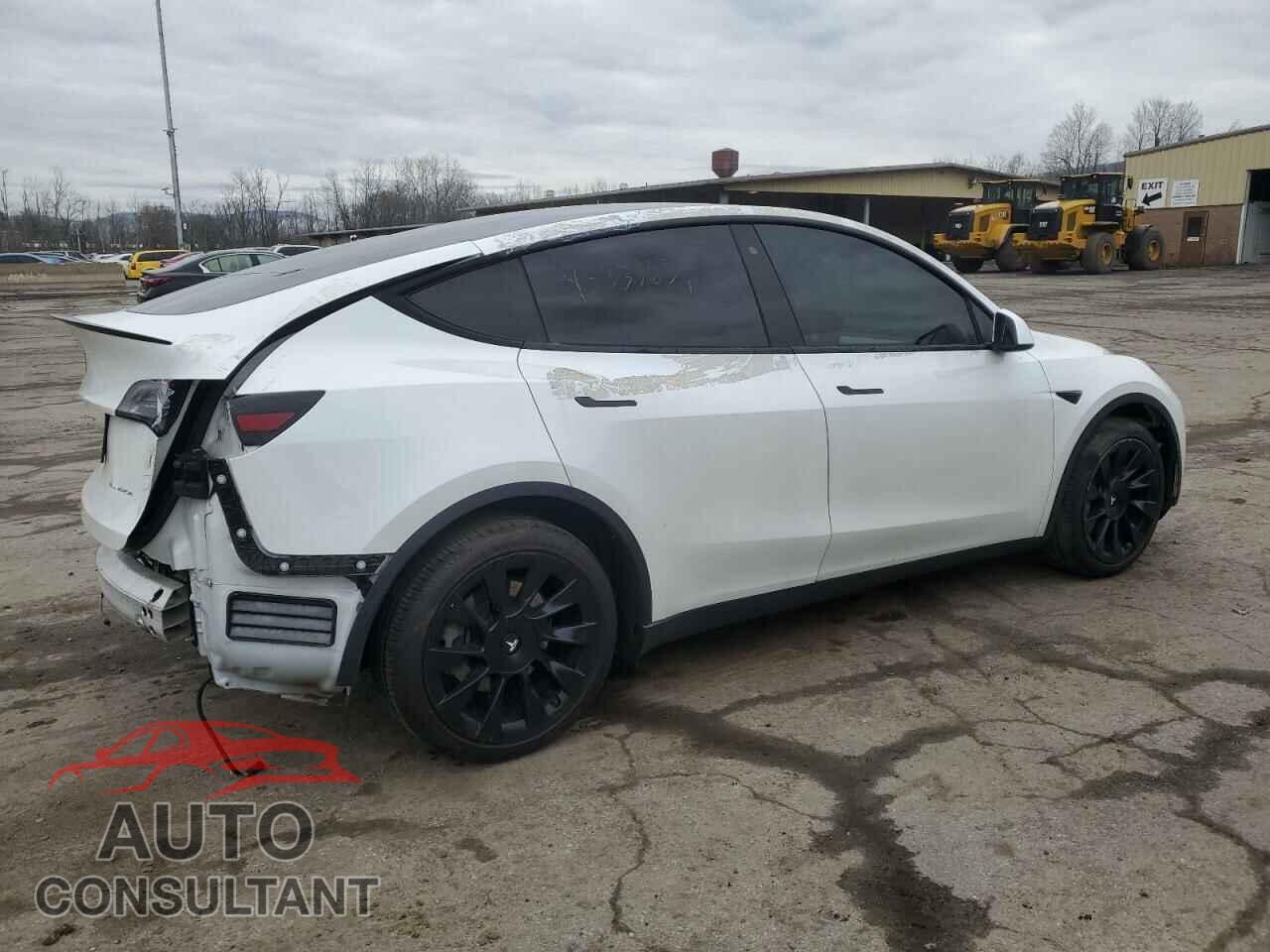 TESLA MODEL Y 2020 - 5YJYGDEEXLF032843