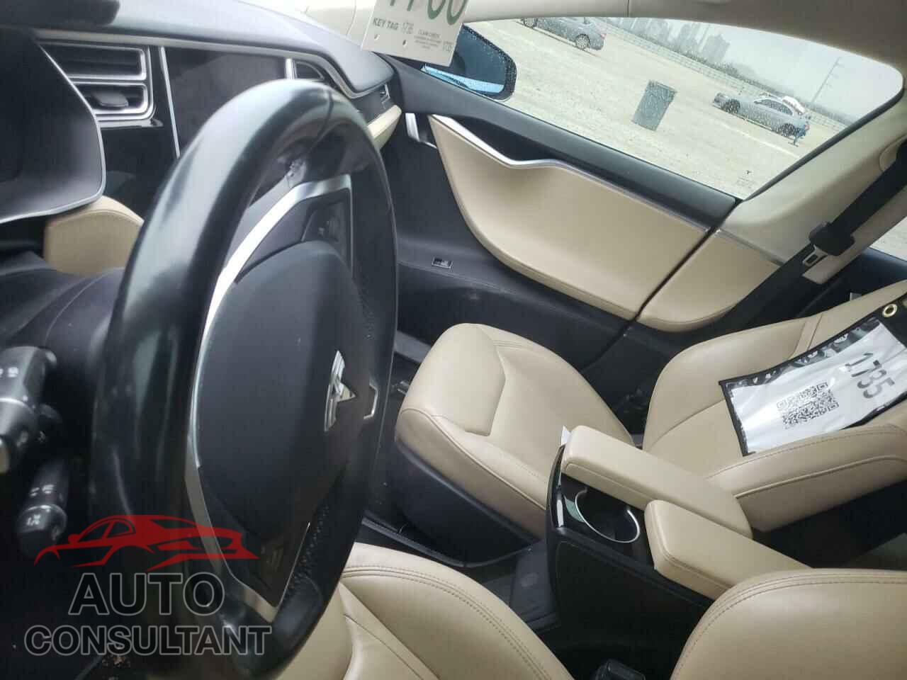 TESLA MODEL S 2016 - 5YJSA1E17GF131564