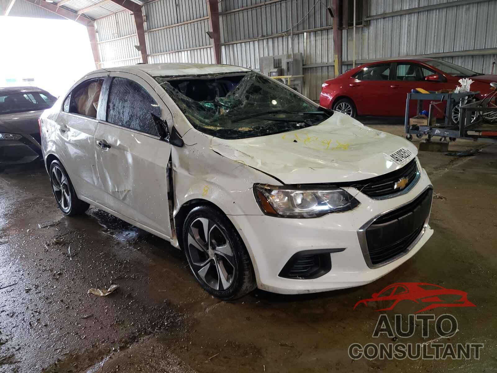 CHEVROLET SONIC 2017 - 1G1JF5SB5H4109730
