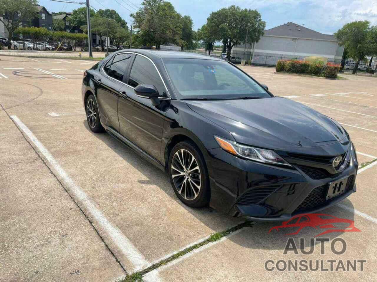 TOYOTA CAMRY 2018 - JTNB11HK6J3042749