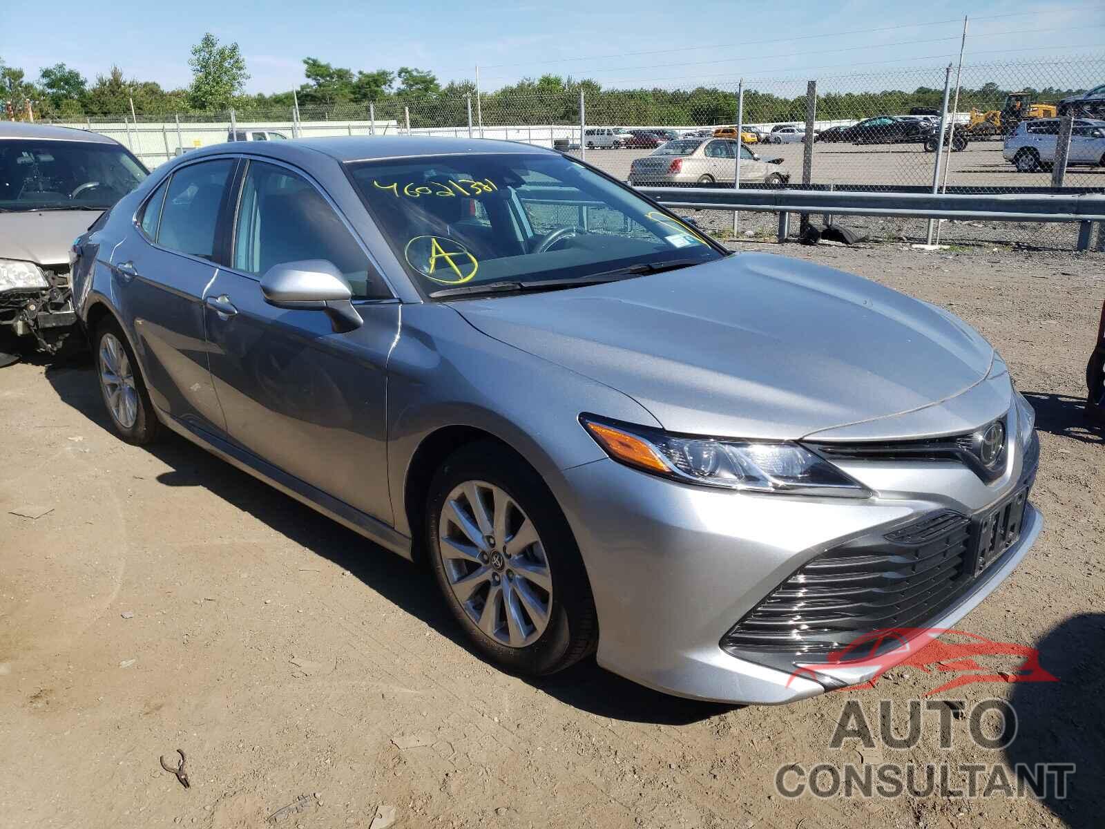 TOYOTA CAMRY 2019 - 4T1B11HK2KU802901