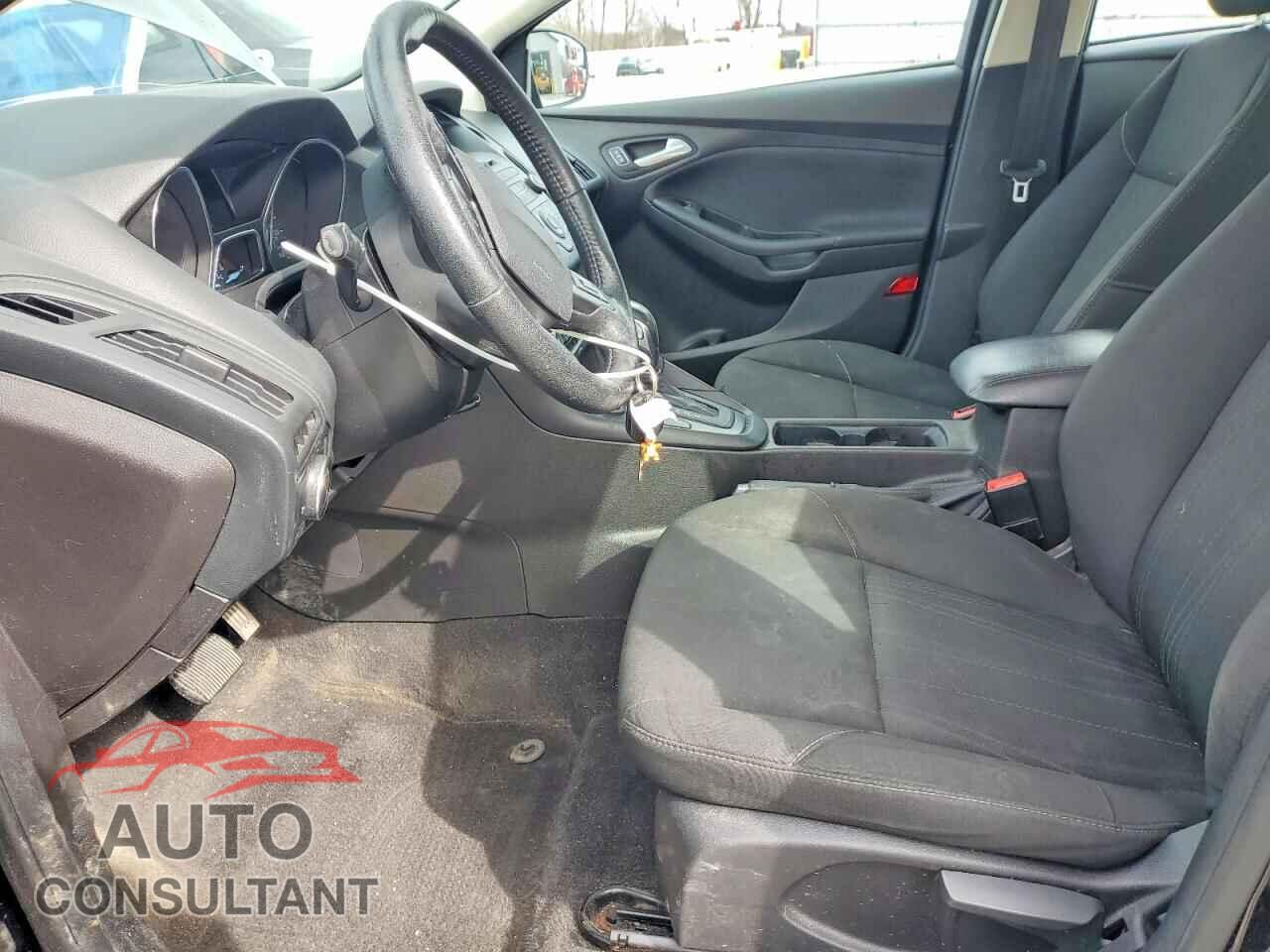 FORD FOCUS 2016 - 1FADP3F28GL251967