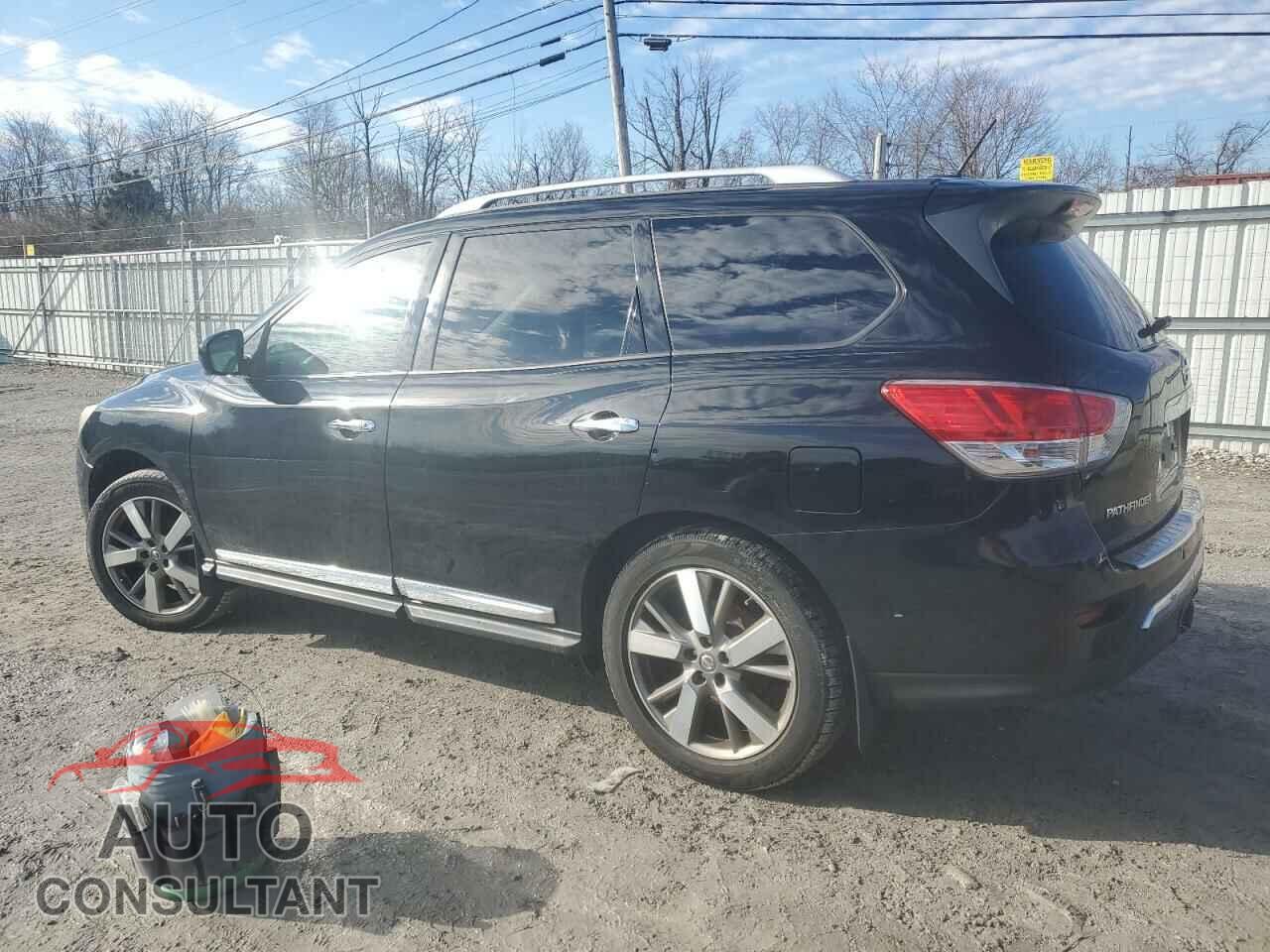 NISSAN PATHFINDER 2014 - 5N1AR2MM2EC718251