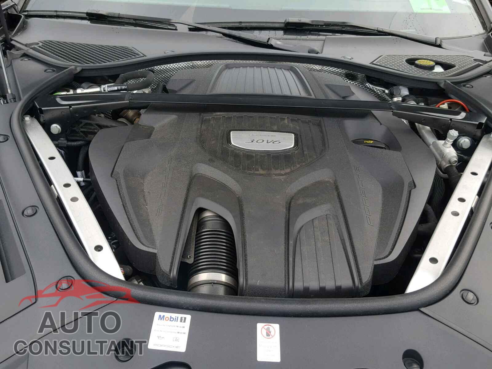 PORSCHE PANAMERA 2017 - WP0AA2A71HL100482