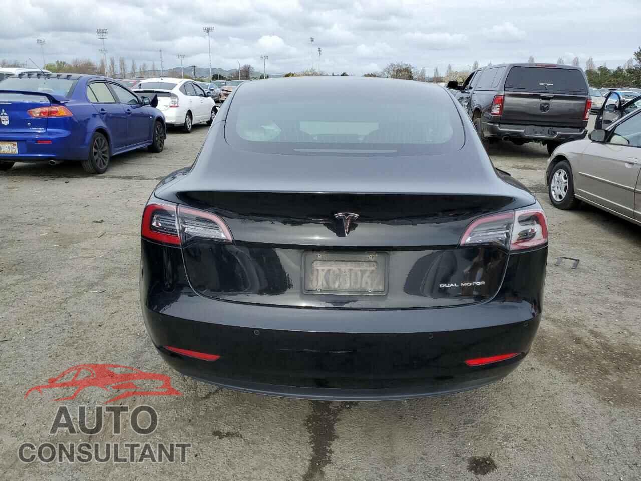 TESLA MODEL 3 2019 - 5YJ3E1EB8KF199043
