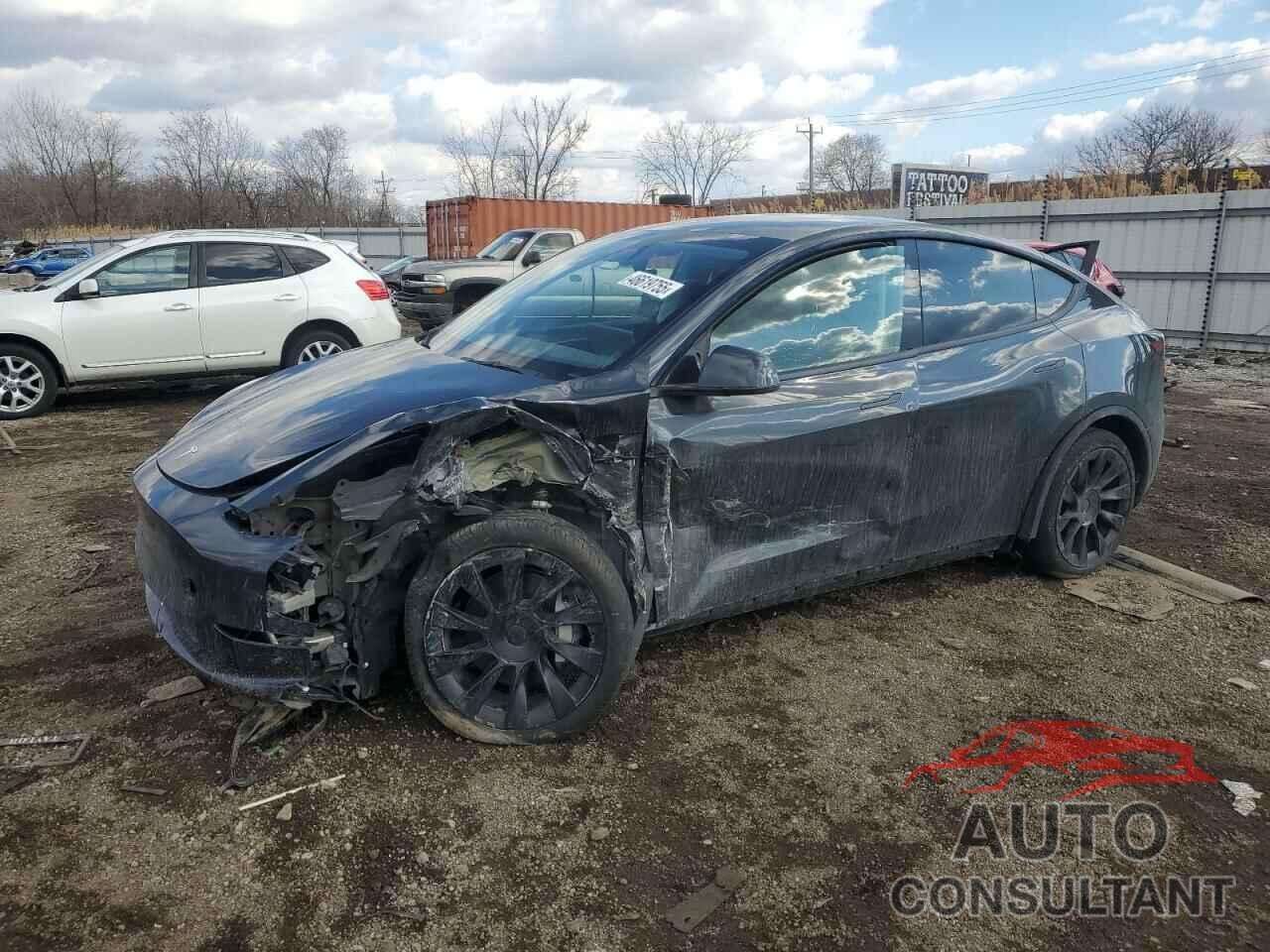 TESLA MODEL Y 2024 - 7SAYGDEE0RF985007