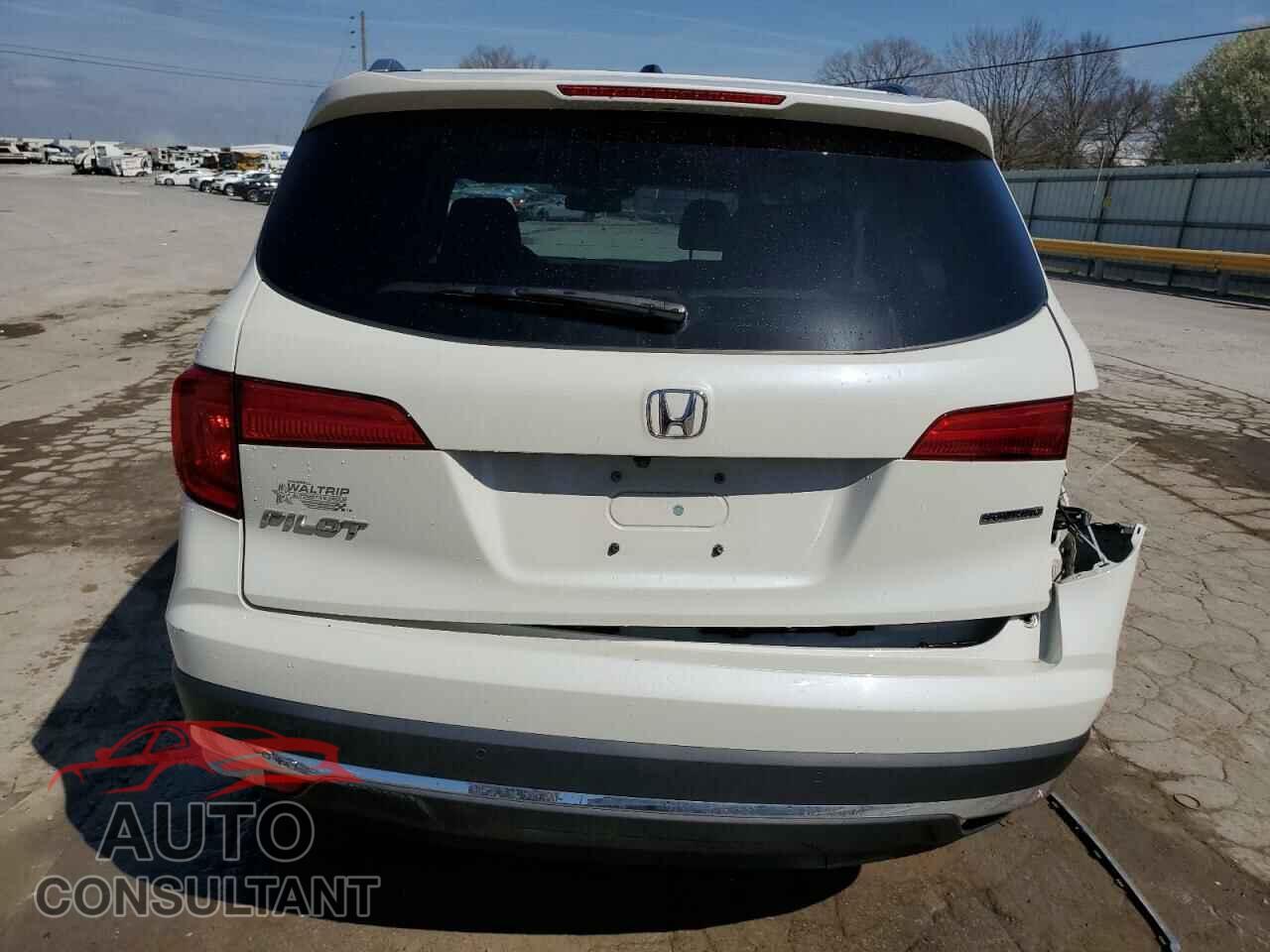 HONDA PILOT 2018 - 5FNYF5H96JB013906