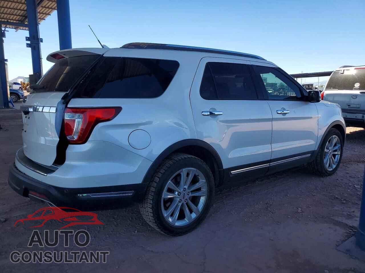 FORD EXPLORER 2018 - 1FM5K7F87JGB32036
